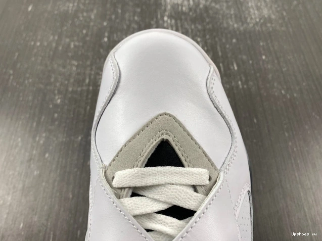 Retro Jordan  CDP Bunny Bugs 8  305381-103 0423